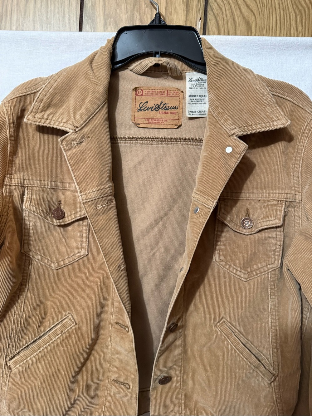 Vintage woman’s Levi corduroy jacket, small